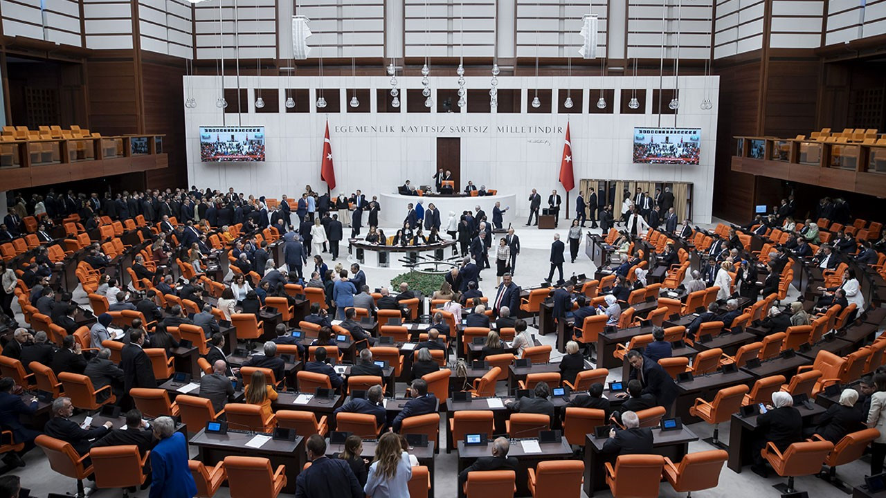 TBMM toplandı, CHP'li 4 ismin milletvekilliği sona erdi